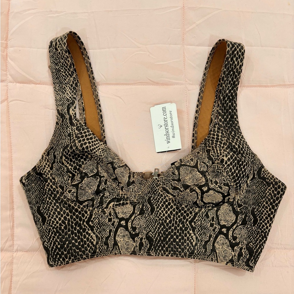 Snake print top